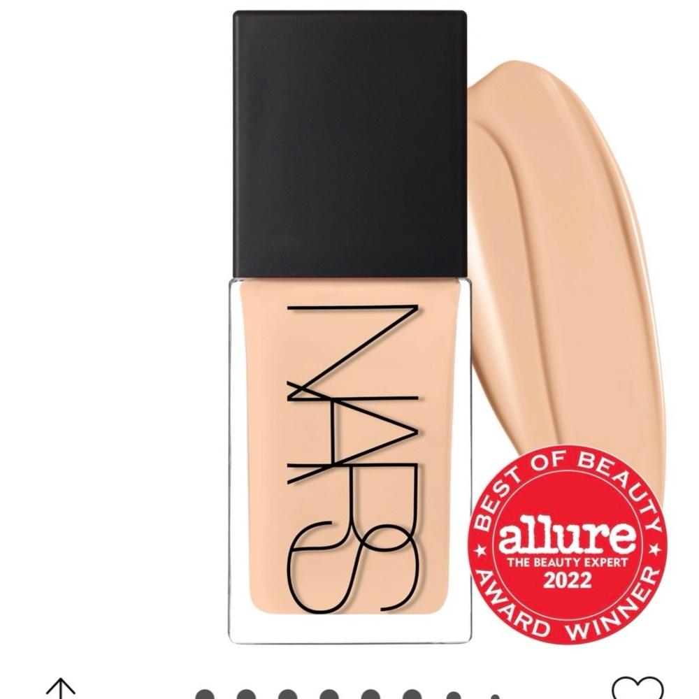 NARS Foundation “Lanai” Light reflecting 1oz